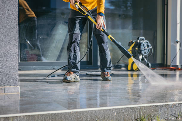 Why Choose Our Certified Pressure Washing Experts for Your Project Needs in Tangelo Park, FL?